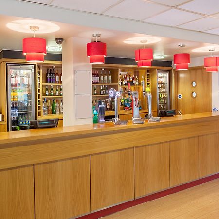 Ibis Budget London Heathrow T5 Slough Exterior photo