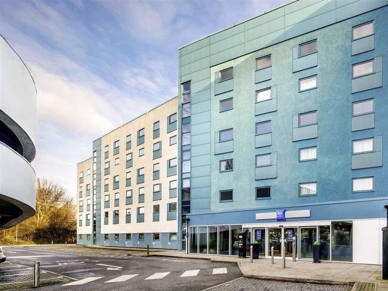 Ibis Budget London Heathrow T5 Slough Exterior photo