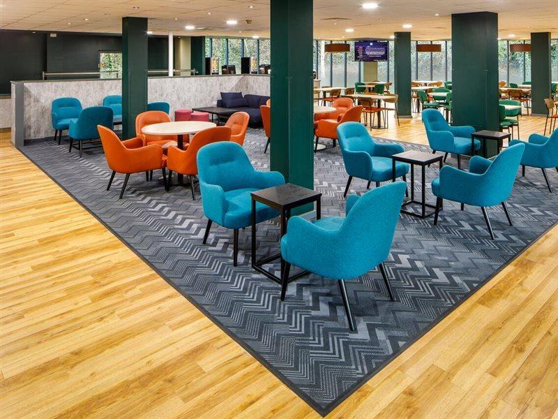 Ibis Budget London Heathrow T5 Slough Exterior photo